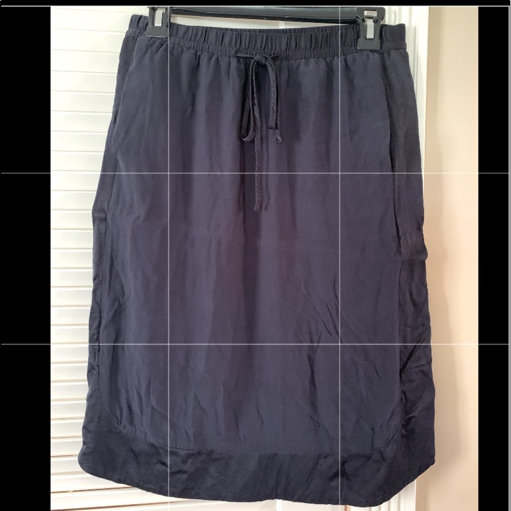 Loft Ann Taylor drawstring navy skirt